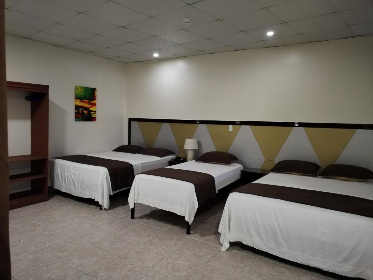 America - Hotel La Chorrera